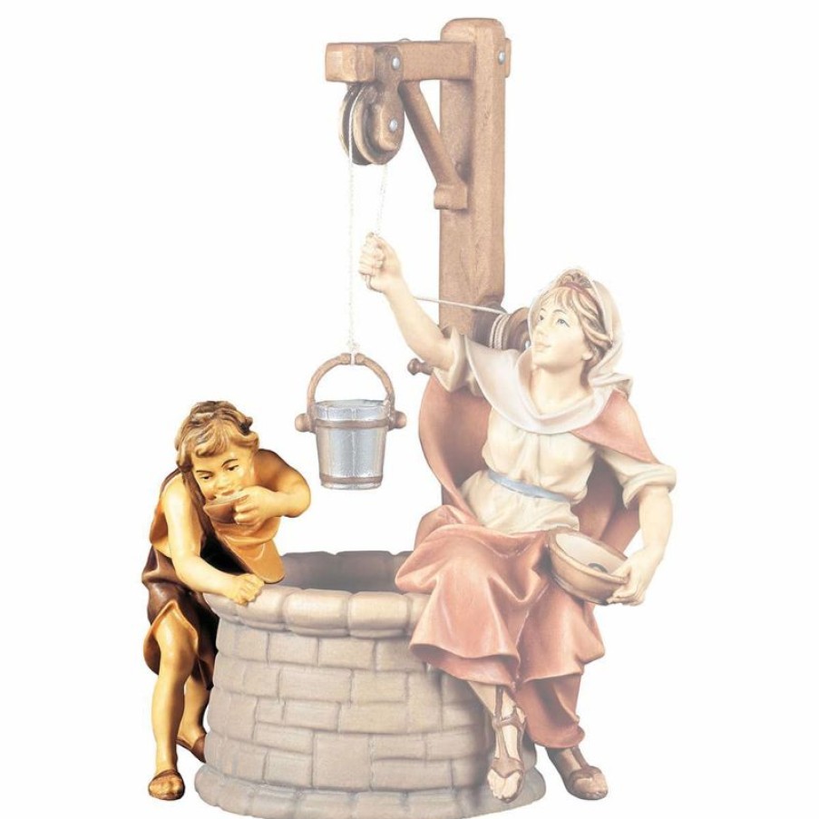 ULPE Wood Art Catalogo Bambino Al Pozzo Cm 12 (4,7 Inch) Presepe Ulrich Dipinto A Mano Statua Artigianale In Legno Val Gardena Stile Barocco Wall Crucifixes