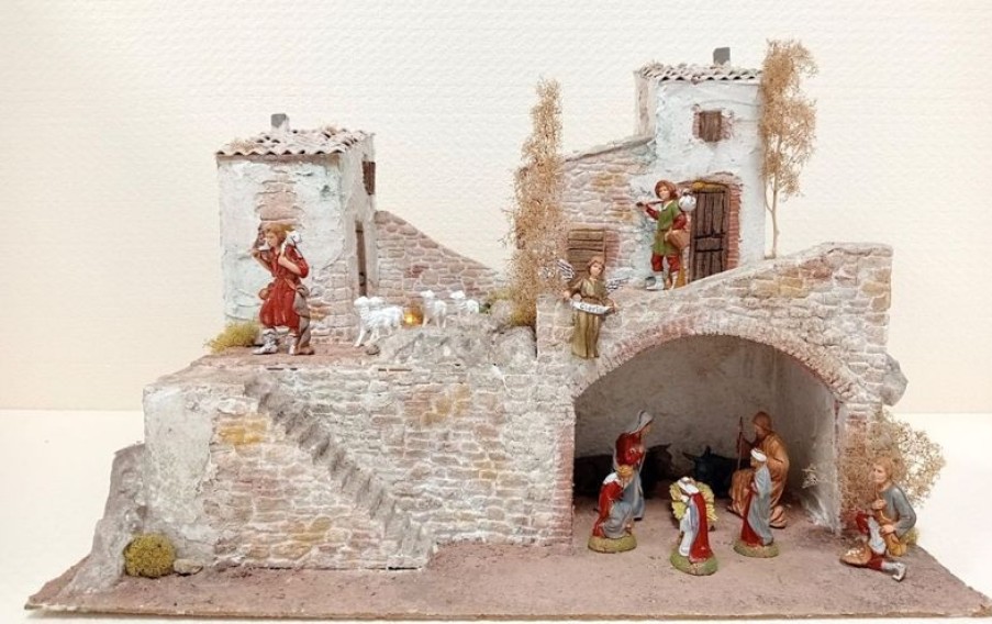 Diorami e Presepi Presepe Completo Con Capanna E 16 Statuine In Stile Popolare 10 Cm Collectible Nativity Sets & 38 Sizes