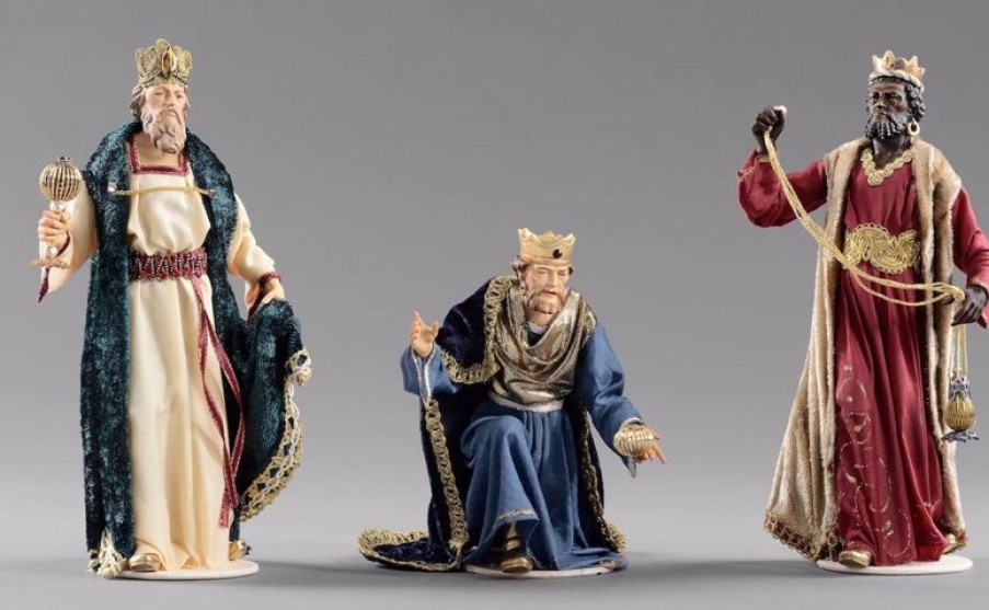 Original Heide Catalogo Melchiorre Re Magio Mulatto In Ginocchio Cm 55 (21,7 Inch) Presepe Vestito Hannah Orient Statua In Legno Val Gardena Abiti In Tessuto Wooden Crucifixes