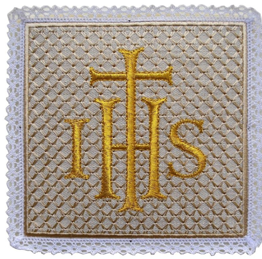 Chorus by Ricamificio Umbro - Catalogo Palla Copricalice Chorus Quadrata In Canapa E Lino Con Merletto E Ricamo Croce Ihs - Ecru Naturale Catholic Priest & Liturgical Vestments