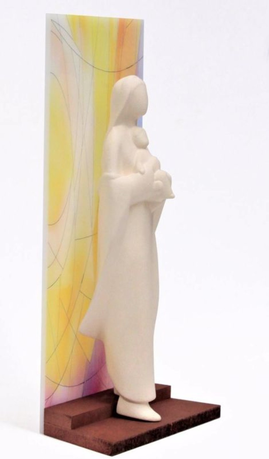 Centro Ave Loppiano Madonna Con Bambino In Uscita Con Vetrata In Plexiglass Cm 30 (11,8 Inch) Scultura Da Tavolo In Argilla Bianca Ceramica Centro Ave Loppiano Sacred & Religious Ceramics