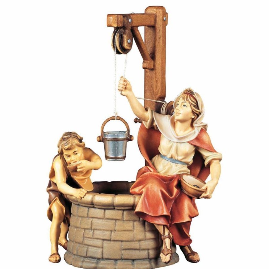 ULPE Wood Art Catalogo Gruppo Al Pozzo 3 Pezzi Cm 10 (3,9 Inch) Presepe Ulrich Dipinto A Mano Statue Artigianali In Legno Val Gardena Stile Barocco Wall Crucifixes