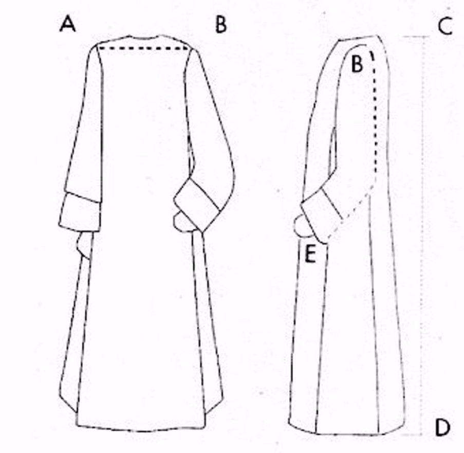 Confezioni e Ricami 1926 - Paramenti Sacri su Misura Su Misura Camicione Liturgico Collo Chiuso Ricamo Diretto E Su Tulle Agnello Misto Cotone Bianco Catholic Priest & Liturgical Vestments