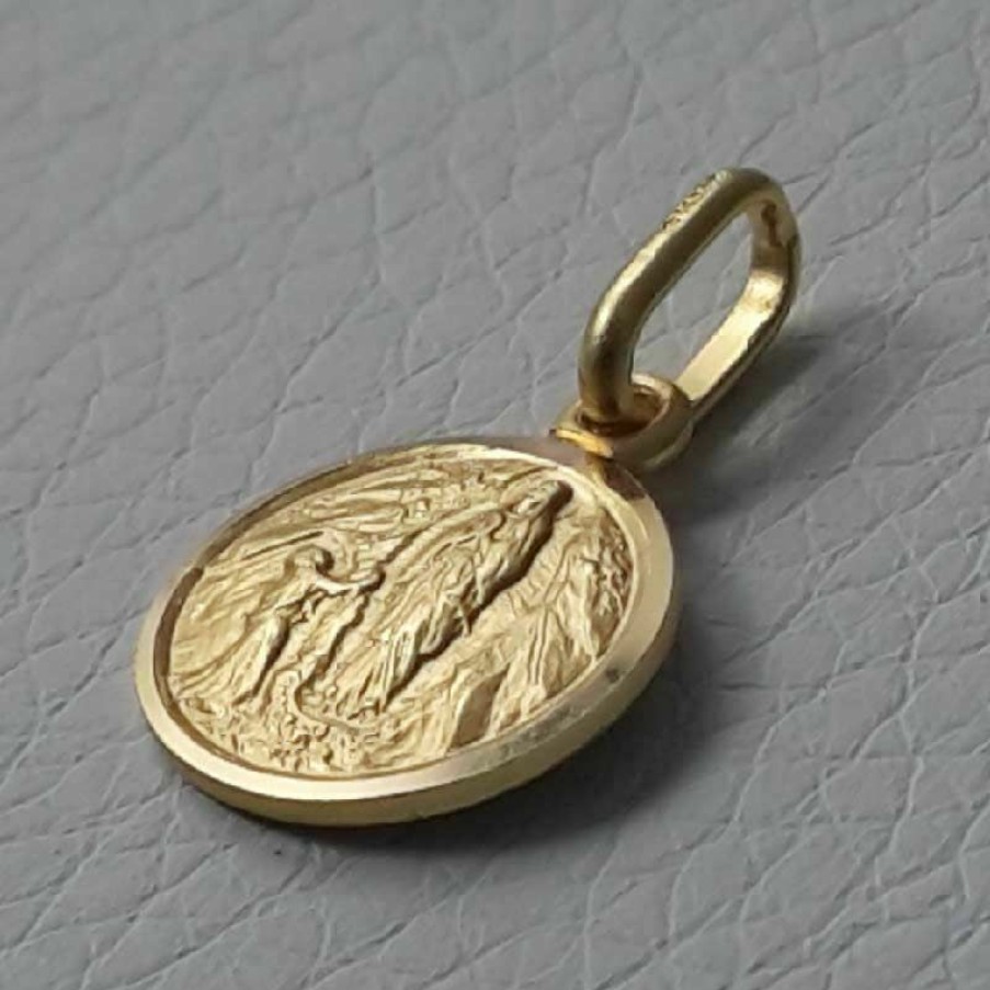 Vaticanum Gioielli in Oro Madonna Nostra Signora Di Lourdes Medaglia Sacra Pendente Tonda Conio Gr 1,5 Oro Giallo 18Kt Con Bordo Liscio Uni Donna Uomo Italian Rosaries & Made In Italy Jewelry