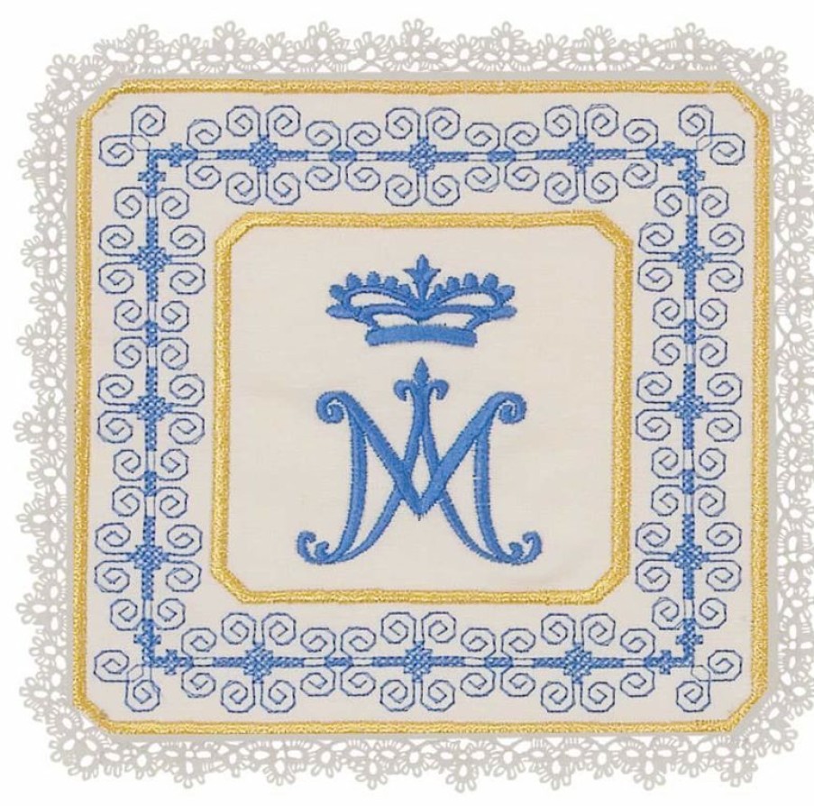 Chorus by Ricamificio Umbro - Catalogo Palla Copricalice Mariana Chorus Quadrata In Raso Di Seta Bianco Ricamo "M" E Corona - 3 Colori Oro / Azzurro / Oro E Azzurro Catholic Priest & Liturgical Vestments